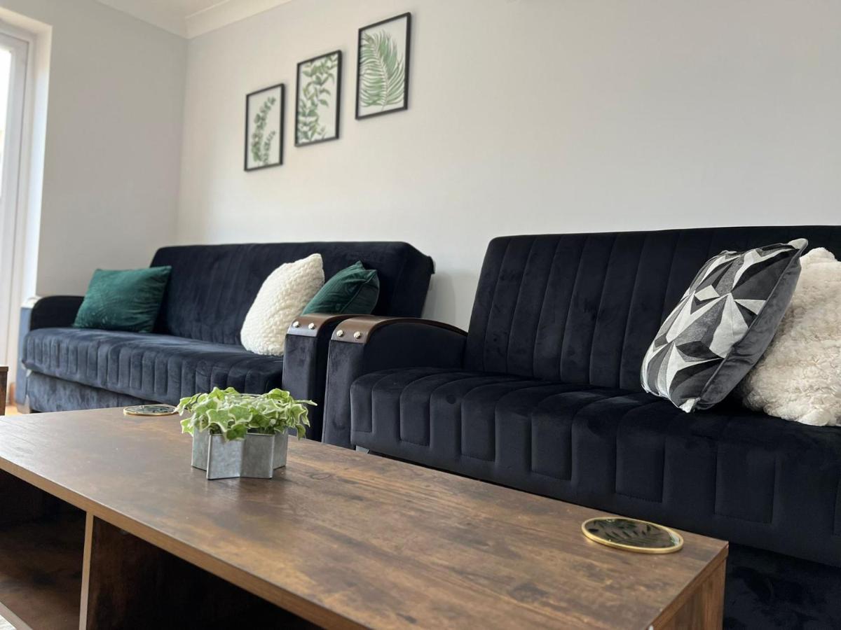 Boleyn Avenue By Incredible Stay Peterborough Bagian luar foto