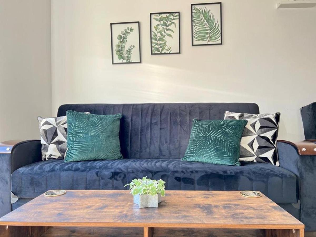 Boleyn Avenue By Incredible Stay Peterborough Bagian luar foto